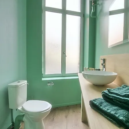 La Perle Du Pont - T2 - Parking Prive *